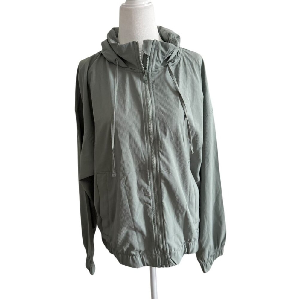 Eddie Bauer NWOT Green Windbreaker Hidden Hood Zipper Jacket Athletic apparel M - Picture 4 of 10